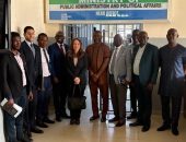 سفيرة مصر في سيراليون تلتقي بوزير الإدارة العامة والشئون السياسية السيراليوني