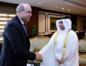 وزير الطيران المدني يلتقي وزير النقل و المواصلات القطري لبحث آليات تعزيز التعاون الثنائي في مجال الطيران المدني