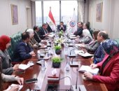 نائب رئيس مجلس الوزراء وزير الصحة والسكان يناقش الاستراتيجية الوطنية لنفاذ المستحضرات الطبية للأسواق العالمية