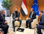 وزير الخارجية والهجرة يلتقى مع رئيس مجموعة “الوطنيون من أجل أوروبا” بالبرلمان الأوروبى