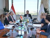 الدكتور شريف فاروق وزير التموين والتجارة الداخلية يجتمع باللجنة العامة للمساعدات الأجنبية لدعم قطاع غزة