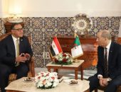 سفير مصر في الجزائر يلتقي برئيس المحكمة الدستورية الجزائرية