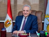 محافظ الغربية يتابع خطط التشجير لزراعة الأشجار المثمرة والزينة في كل أنحاء المحافظة