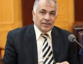 نائب رئيس جامعة الأزهر للوجه البحري يثمن جهود الجميع في إدارة وتنظيم أعمال الامتحانات.