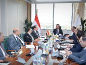 الدكتور شريف فاروق وزير التموين والتجارة الداخلية يعقد اجتماعًا مع ممثلي شركات الصناعات الغذائية والمنتجين والمصنعين والموردين وبعض السلاسل التجارية لمتابعة استعدادات شهر رمضان وتوافر السلع في الأسواق والمنافذ المختلفة