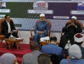 خلال ندوة في جناح الأزهر بمعرض الكتاب تحت عنوان: “نحو حوار إسلامي إسلامي”..