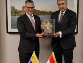 وزير السياحة والآثار يستقبل وزير ثقافة فنزويلا لتعزيز التعاون الثنائي بين  البلدين في مجال الآثار
