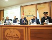 محافظ كفرالشيخ يناقش موقف تنفيذ مشروعات الخطة الاستثمارية للعام المالي 2024-2025