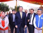 محافظ دمياط يتفقد القوافل الطبية لرئاسة مجلس الوزراء بالوحدة الصحية بكفر شحاتة