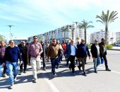 وزير الإسكان يتفقد “كمبوند مزارين” بمدينة العلمين الجديدة