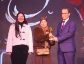 تكريم عائلة أم كلثوم في حفل الذكري الخمسين لكوكب الشرق بماسبيرو