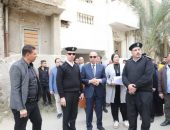 محافظ المنيا يتابع الإزالات والإشغالات وأعمال النظافة والتجميل بحى شمال المدينة