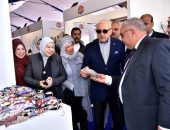 بمشاركة عدد من المحافظات .. محافظ الأقصر يفتتح معرض “ديارنا”