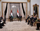 السيد الرئيس عبد الفتاح السيسي يلتقي بالرئيس الفلسطيني محمود عباس، وذلك على هامش أعمال القمة العربية غير العادية التي عقدت بالعاصمة الإدارية الجديدة