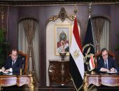 السيد/ محمود توفيق وزير الداخلية،يستقبل السيد / إيفيكا داتشيتش (نائب رئيس الوزراء ووزير الداخلية بجمهورية صربيا) والوفد المُرافق لسيادته خلال زيارته الرسمية لجمهورية مصر العربية حيث شهد اللقاء مراسم التوقيع على مُذكرة تفاهم للتعاون فى مجال مُكافحة الجريمة.