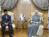 وفد من معهد زيس الإسلامي العصري (PPM ZIIS) بإندونيسيا يزور مركز تطوير تعليم الطلاب الوافدين بالأزهر الشريف