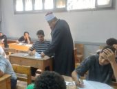 رئيس قطاع المعاهد الأزهرية يتفقد لجنة بنين القاهرة الثانوي بمنطقة القاهرة الأزهرية.