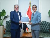 وزير التموين والتجارة الداخلية يصدر قرارات وزارية بتعيين عدد من القيادات التنفيذية بالمحافظات، ويكرم عدد من القيادات السابقة لبلوغها سن المعاش