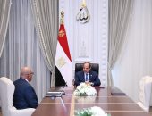 السيد الرئيس عبد الفتاح السيسي، يجتمع مع اللواء مختار عبد اللطيف رئيس مجلس إدارة الهيئة العربية للتصنيع.