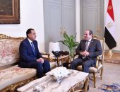 السيد الرئيس عبد الفتاح السيسي،يجتمع مع الدكتور مصطفى مدبولي، رئيس مجلس الوزراء، والذي نقل إلى سيادته تحيات الرئيس الامريكي دونالد ترامب، الذي التقاه خلال الاجتماع الذي دعا إليه الرئيس الأمريكي في نيويورك وشارك فيه عدد من القادة العرب والمسلمين لمناقشة الوضع في قطاع غزة وخطط ما بعد الحرب