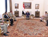 السيد الرئيس عبد الفتاح السيسي،يستقبل، بقصر الاتحادية، السيد المشير عاصم منير، رئيس أركان القوات البرية الباكستانية، وذلك بحضور الفريق أول عبد المجيد صقر، القائد العام للقوات المسلحة وزير الدفاع والإنتاج الحربي، والسيد/ عامر شوكت، سفير باكستان بالقاهرة، واللواء/ سيد محمد جواد، رئيس سكرتارية رئيس أركان القوات البرية الباكستانية.
