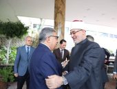 محافظ الدقهلية يستقبل مفتي الجمهورية في إطار احتفال جامعة المنصورة بعيد العلم