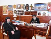 قداسة البابا يستقبل نيافة الأنبا مينا