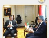 وزير الإسكان يستقبل سفير الجزائر بالقاهرة لبحث سبل التعاون بين البلدين