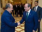 السيد الرئيس عبد الفتاح السيسي، يستقبل، السيد سيفي غريب، الوزير الأول للجمهورية الجزائرية الديمقراطية الشعبية، وذلك بحضور الدكتور مصطفى مدبولي، رئيس مجلس الوزراء ووفدي البلدين.