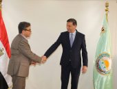 وزير الزراعة يستقبل نقيب البيطريين لبحث تنمية موارد النقابة وملف “كلاب الشوارع”.. ويؤكد: الطبيب البيطري هو خط الدفاع الأول عن صحة الإنسان وغذائه