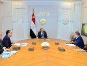 السيد الرئيس عبد الفتاح السيسي، يجتمع مع الدكتور مصطفى مدبولي رئيس مجلس الوزراء، والسيد حسن عبد الله محافظ البنك المركزي، والسيد أحمد كجوك وزير المالية.