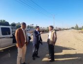 رئيس مدينة الطود يتابع سير أعمال حملات النظافة والخدمات المقدمة بقرى مدينة الطود .. وإيقاف أعمال بناء مخالف بناحية البروج غرب