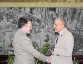 محافظ الأقصر يبحث مع السفير الكندي سبل تعزيز التعاون المشترك