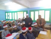 خلال مشاركته بمؤتمر الشريعة والقانون.. وكيل المعاهد الأزهرية يتفقد معهد أسيوط الإعدادي ويعقد اجتماعا مع قيادات المنطقة