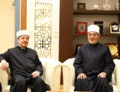 مفتي الجمهورية يستقبل مفتي بولندا لبحث سبل تعزيز التعاون المشترك