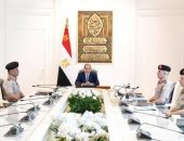 السيد الرئيس عبد الفتاح السيسي، يجتمع مع الفريق أشرف سالم زاهر القائد العام للقوات المسلحة وزير الدفاع والإنتاج الحربي، واللواء أ.ح وليد عارف رئيس الهيئة الهندسية للقوات المسلحة، واللواء أحمد فودة مساعد رئيس أركان حرب القوات المسلحة للمشروعات الهندسية