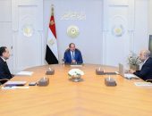 السيد الرئيس عبد الفتاح السيسي، يجتمع مع الدكتور مصطفى مدبولي، رئيس مجلس الوزراء، والدكتور محمود عصمت، وزير الكهرباء والطاقة المُتجددة، والفريق أحمد الشاذلي، مُستشار رئيس الجمهورية للشئون المالية.