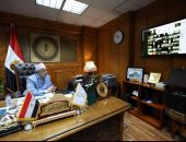 الشيخ أيمن عبدالغني والدكتور أحمد الشرقاوي يجتمعان برؤساء لجان الثانوية الأزهرية لاستعراض تعليمات الامتحانات