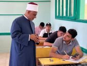 فضيلة الأستاذ الدكتور أحمد الشرقاوي رئيس قطاع المعاهد الأزهرية يواصل متابعة انتظام امتحانات الثانوية الأزهرية من معهد فؤاد خميس النموذجي بالعاشر من رمضان