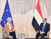 السيد الرئيس عبد الفتاح السيسي، يلتقى بمدينة إيفيان الفرنسية، بالسيدة أورسولا فون دير لاين، رئيسة المفوضية الأوروبية، على هامش قمة مجموعة السبع.