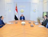 السيد الرئيس عبد الفتاح السيسي، يجتمع مع الدكتور مصطفى مدبولي، رئيس مجلس الوزراء، والمُهندس خالد هاشم، وزير الصناعة.