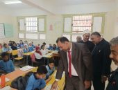 مدير عام الإدارة العامة للتعليم الابتدائي مع وفد من مشيخة الأزهر يتابعون معاهد العريش وبئر العبد